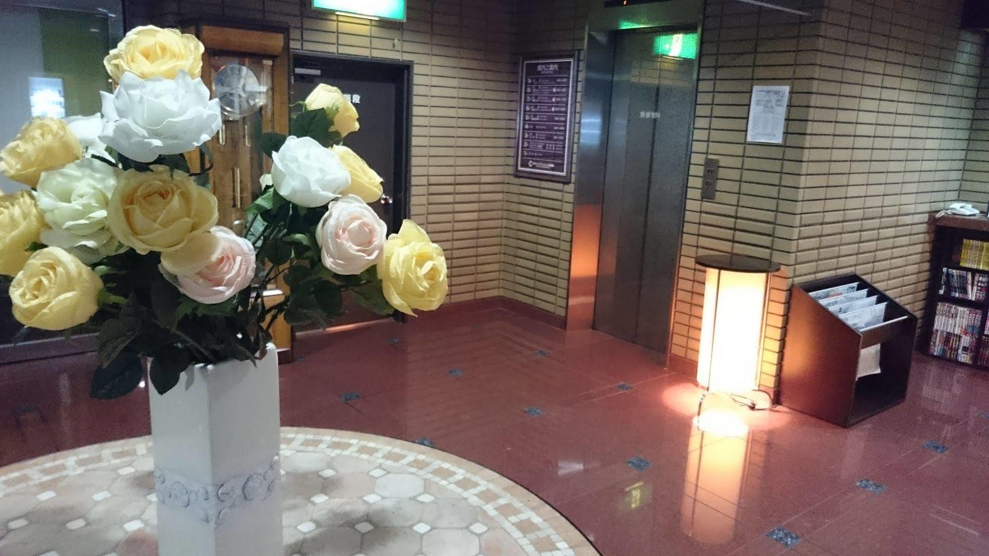 Hotel Crown Hills Sagamihara Bagian luar foto