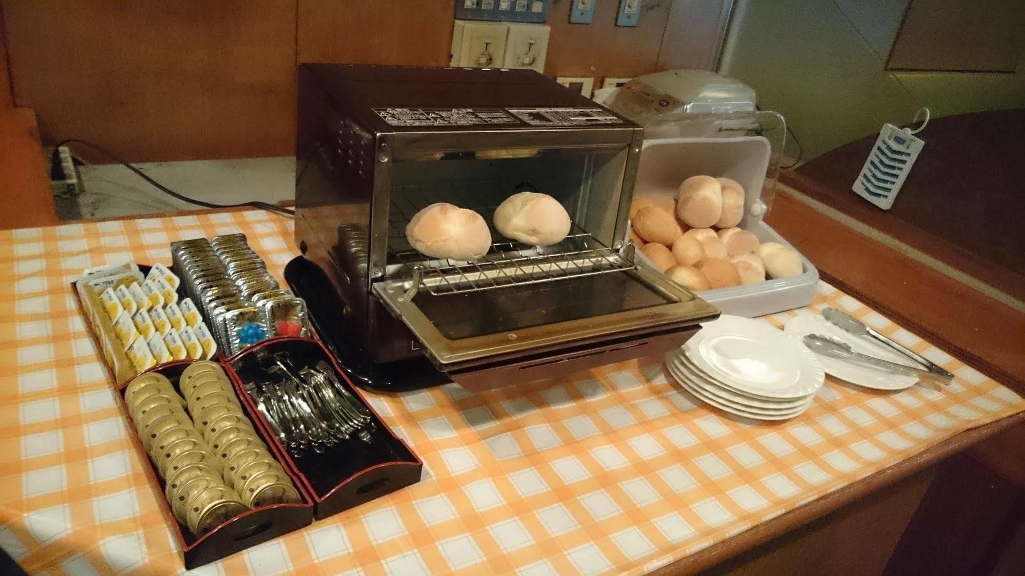 Hotel Crown Hills Sagamihara Bagian luar foto